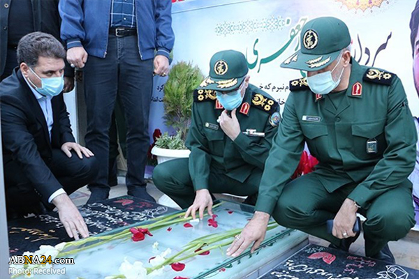 سرلشکر باقری: پرچم حاج قاسم" برافراشته خواهد ماند/ محور مقاومت مسیر نابودی رژیم صهیونیستی را در پیش ‌می‌گیرد
