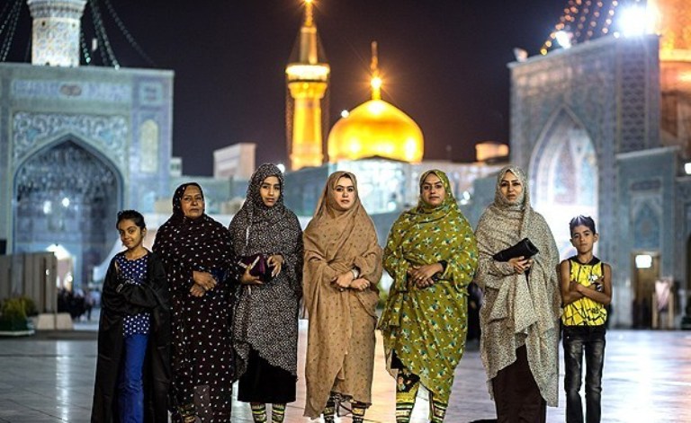 پخش مجازی برنامه‌های نوروزی حرم مطهر رضوی برای زائران غیرایرانی

