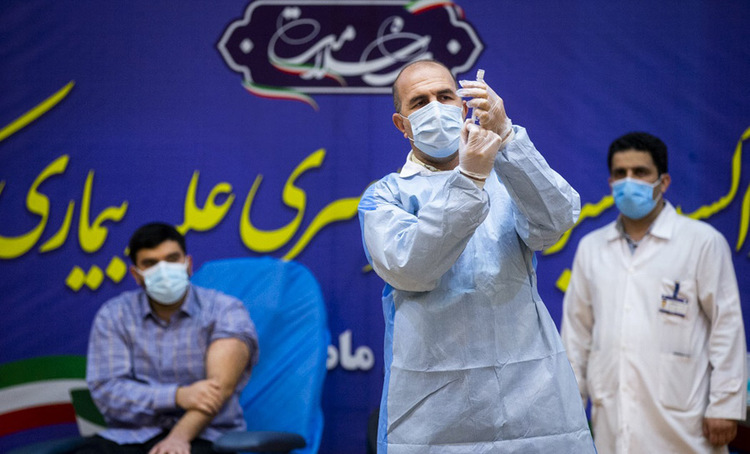 اطلاع‌رسانی واکسن کرونا با ارسال پیامک به سرپرست خانوار
