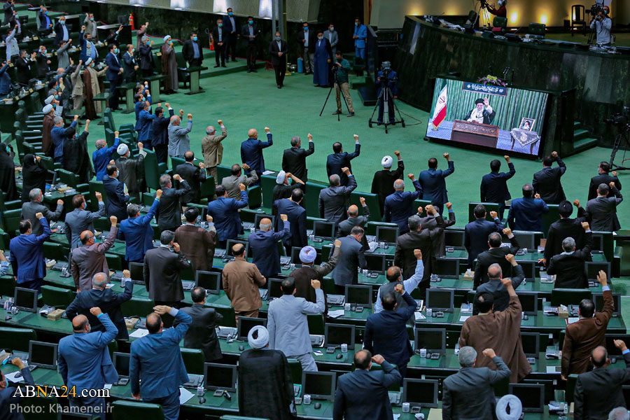 گزارش تصویری/ ارتباط تصویری رهبر معظم انقلاب با نمایندگان مجلس شورای اسلامی