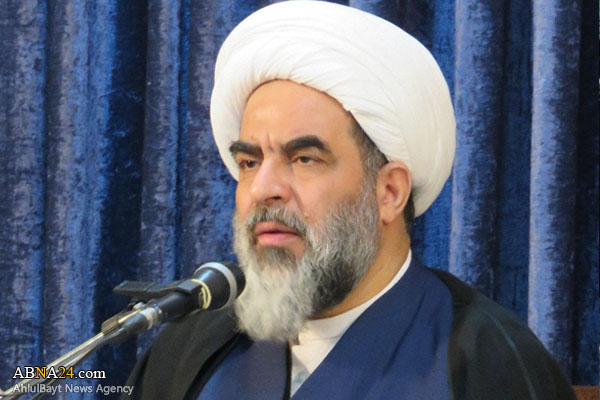 آیت‌الله فاضل لنکرانی: امام خمینی(ره) جامعيت دين را به بشر امروز معرفی كرد