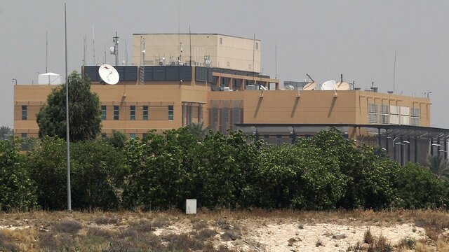 اصابت دو موشک به پایگاه آمریکا در بغداد
