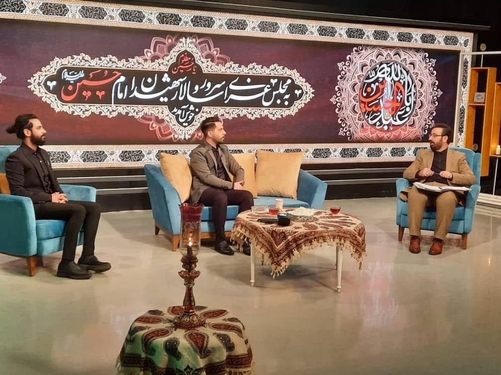 حضور تازه‌مسلمان شده‌ها در برنامه‌ای به‌نام "روز حسین"
