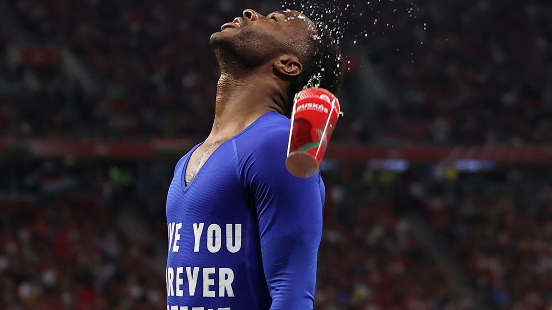 رفتار نژادپرستانه علیه بازیکنان تیم انگلیس در مجارستان
