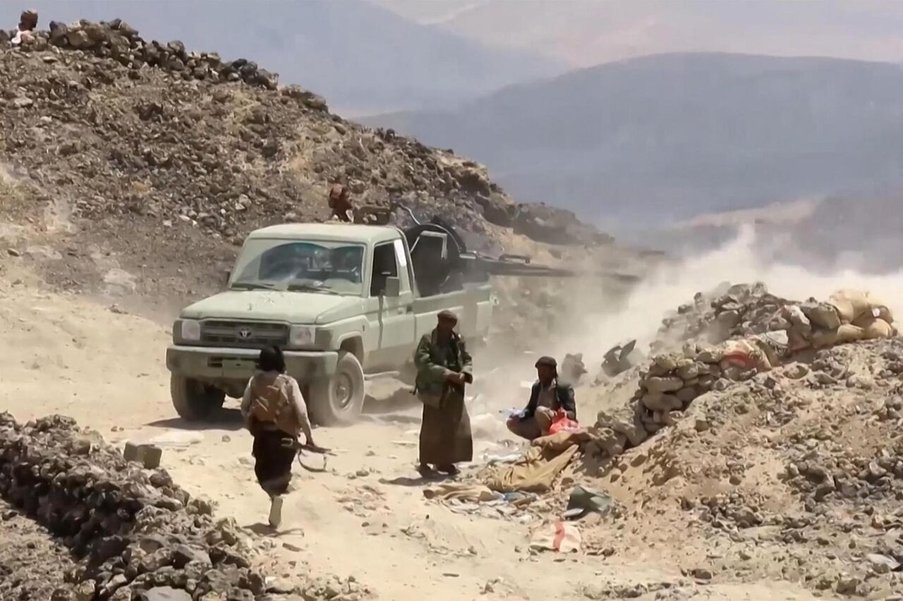 کشته شدن ۲۰ نظامی ائتلاف سعودی در استان بیضاء یمن

