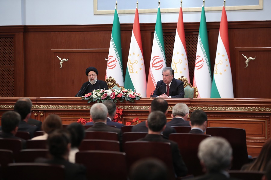 دکتر رئیسی: ایران و تاجیکستان ارتباطات "قبلی" و "قلبی" دارند/ حضور داعش در افغانستان برای منطقه خطرناک است