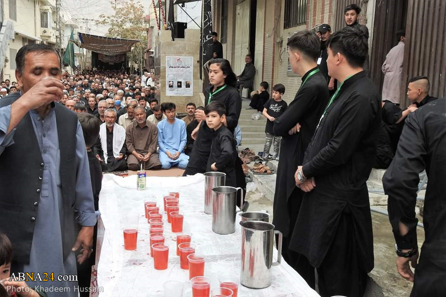 گزارش تصویری/ اقامه نماز جماعت در روز اربعین در شهر کویته