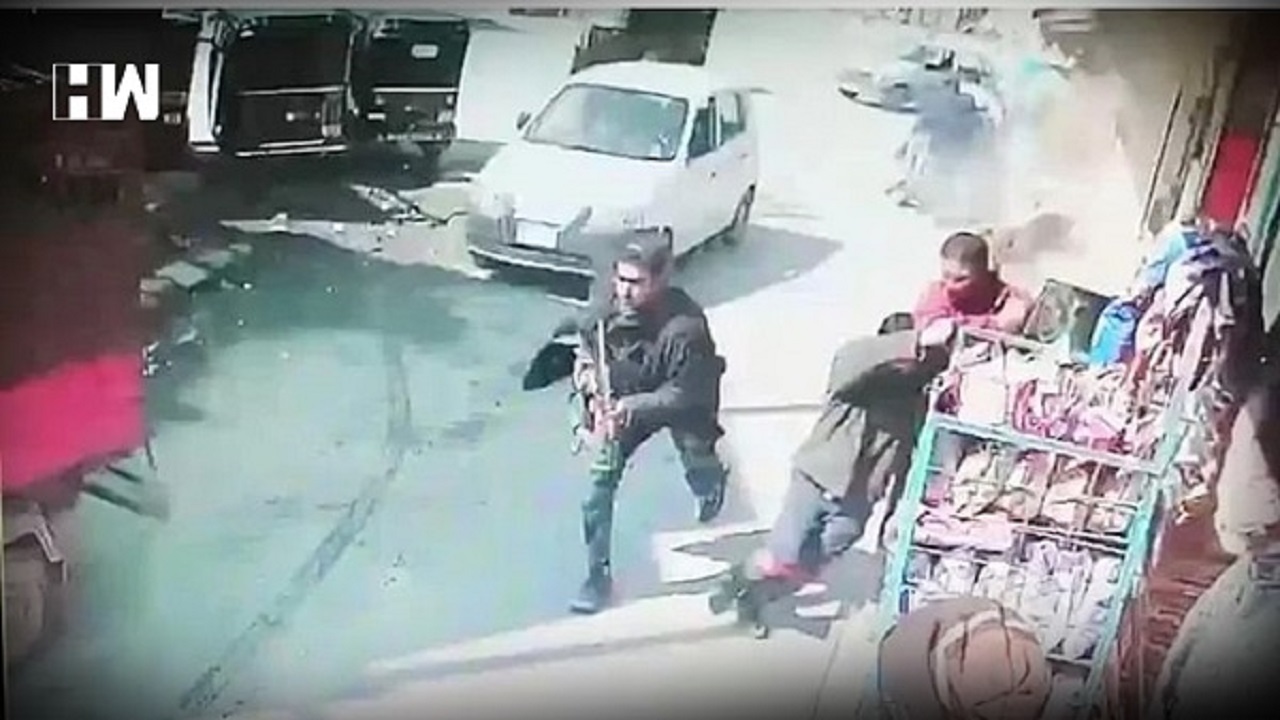 جان باختن دو معلم در حمله تروریستی در کشمیر هند

