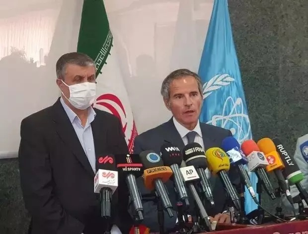 اسلامی: آژانس هیچ انحرافی در برنامه هسته‌ای ایران مشاهده نکرد / گروسی: دنبال ادامه مذاکرات برای یافتن زمینه های مشترک هستیم 