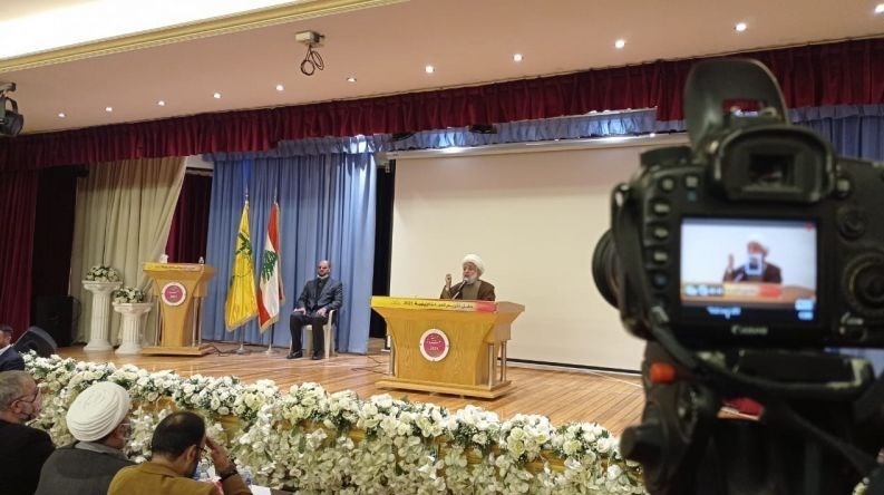 شیخ نعیم قاسم: بیگانگان حق ندارند گزینه‌های خود را به ما دیکته کنند
