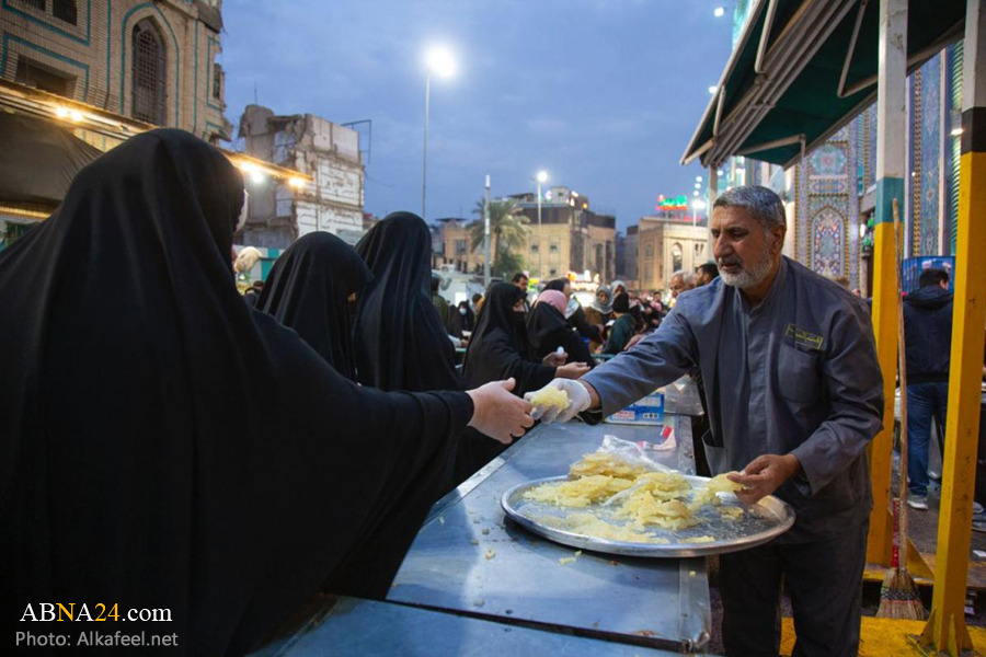 گزارش تصویری/ پذیرایی موکب ها از زائران حرم حضرت عباس(ع)