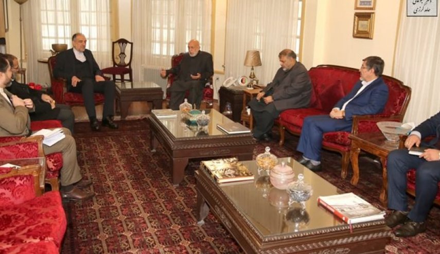 قدردانی کرزی از تلاش ایران برای حفظ روابط حسنه با افغانستان
