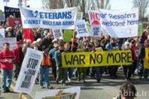 امریکہ میں مظاہرہ، دنیا میں جنگ بندی کا مطالبہ