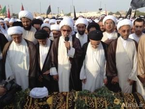 بالصور / مشاركة وفد كبير من علماء البحرين في تشيع «العلامة الفضلي» في سيهات