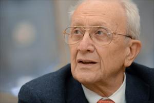 “Presidente de la Corte Suprema de Italia Culpa a Bilderberg por Atentados Terroristas de Gladio”