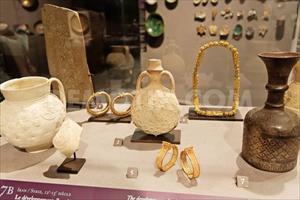 卢浮宫伊斯兰艺术品展厅受热捧游客络绎不绝（附图）