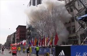 Attentat mortel au marathon de Boston: 3 morts et 100 blessés