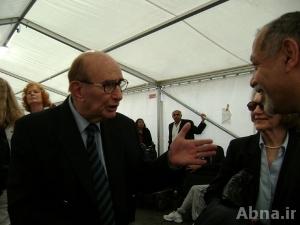 الجلاد «هندرسون» ارتكب جرائم ولازالت عقيدته نافذة في أجهزة الدولة