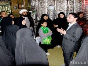 وفد من الجالية الشيعية في أستراليا يتشرف بزيارة الإمام الحسين (ع)