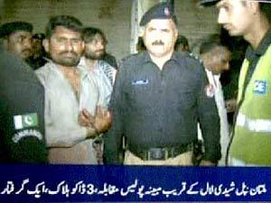 ملتان میں مبینہ پولیس مقابلہ،3 ڈاکو ہلاک،ایک گرفتار   	