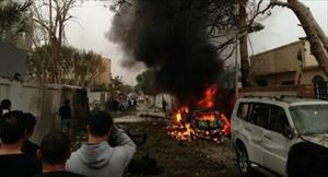 “Atentado en Libia contra la Embajada de Francia, ha dejado dos Heridos e Importantes Daños Materiales”