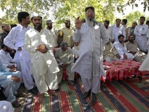 جھنگ، کیا معتدل قوتیں احمد لدھیانوی کو ہرا پائیں گی!!!