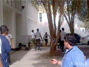 تواصل الاشتباكات الأمنية بمدرسة "الجابرية" في البحرين.. وارتفاع عدد الموقوفين إلی 7 طلاب