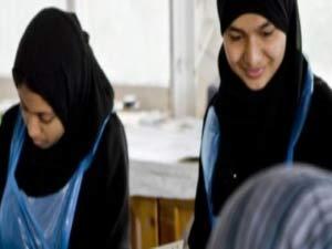 برطانیہ کے سلاؤ چرچ کالج میں مسلمان طالب علموں کی اکثری