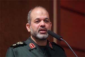 Iran prezentira novu balističku raketu