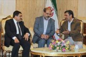 ایران اور مصر کا شام کے بحران کو سیاسی راہوں سے حل کرنے پر اتفاق