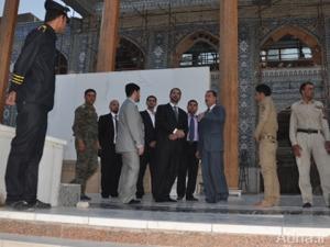 بالصور / وزير الأوقاف والمقدسات الدينية الأردني في رحاب الإمامين الجوادين (ع)