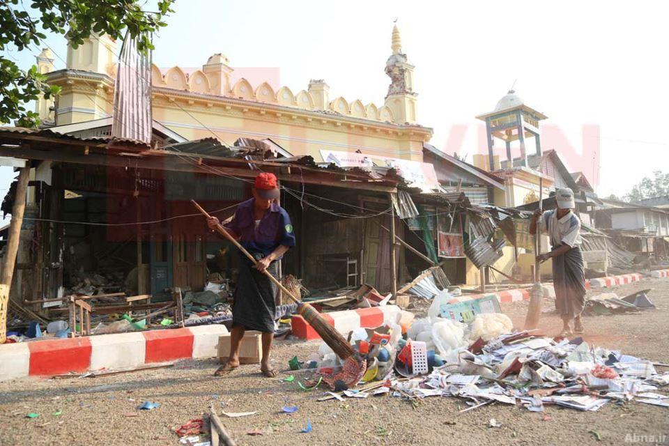 ေမလ ၃ ရက္ေန႔တြင္ တေက်ာ့ျပန္ အၾကမ္းဖက္ ဖ်က္ဆီးမႈမ်ား ျပဳလုပ္ရန္ ဇီးကုန္းျမိဳ႕တြင္ လံႈ႕ေဆာ္မႈမ်ားျပဳလုပ္ေန