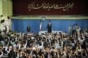 Ajatollah Hamenei: Allah, dž.š. ne pravi razliku između žene i muškarca
