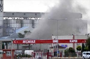 Akçakale Sınır Kapısı'nda gerginlik: 10 yaralı