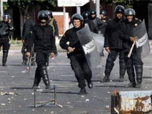 إندلاع مواجهات عنيفة بين قوات الأمن التونسية وسلفيين متشددين في غرب العاصمة