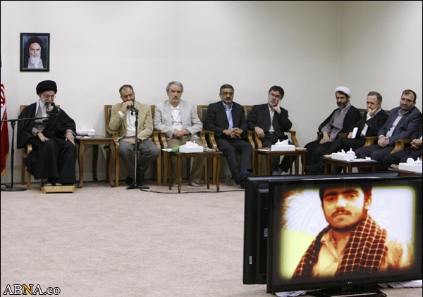 Image / Imam Khamenei Recieves Staff of the Islamic Revolution and Resistance Literature - II
