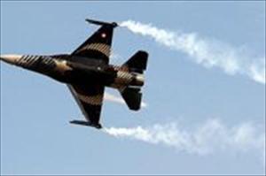 Türkischer Kampfjet im Grenzgebiet zu Syrien abgestürzt