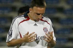 A la demande de Ribéry, le Bayern Munich va construire une mosquée au stade Allianz Arena A la demande de Ribéry, le Bayern Munich va construire une mosquée au stade Allianz Arena