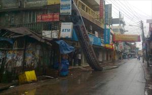 পটুয়াখালী উপকূল অতিক্রম করছে মহাসেন