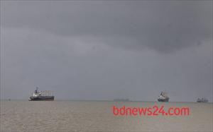 মহাসেন: ভোলায় গাছচাপায় একজনের মৃত্যু