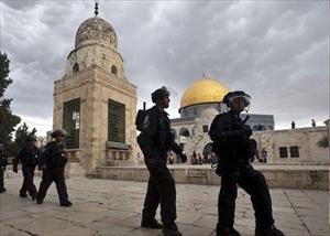 Israel limits visits to Al-Aqsa mosque