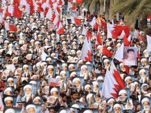 بالصور / حشود بحرينية تملأ الشوارع وتندد بجرائم النظام وتعديه على «آية الله قاسم»