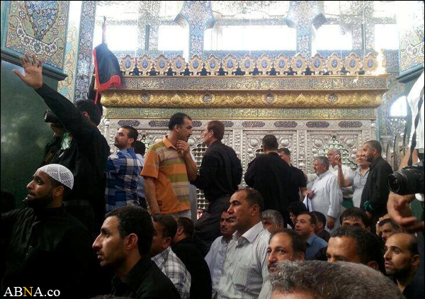 Image / Lady Zainab's Mourning Ceremony in Demascus