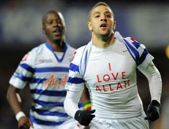 Image / "I Love Allah" On Adel Taarabt's T-Shirt
