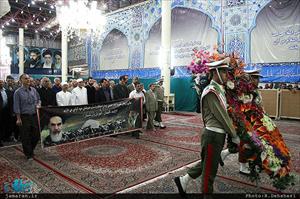 تصویری رپورٹ/امام خمینی (رہ) کے مرقد پر مذہبی اقلیتوں کا خراج تحسین