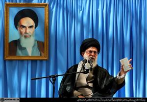 Ajatollah Hamenei: Imam Homeini r.a. je bio oslonjen na tri činjenice; vjeru u Boga, vjeru u narod i vjeru u sebe