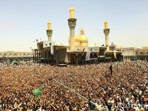 بالصور / ملايين الزوار يشيعون نعشا رمزيا للامام موسى الكاظم (ع) بمدينة الكاظمية المقدسة