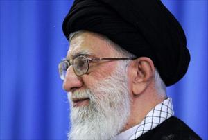 Imam Khamenei: Enemy plotting rifts to hinder Muslims’ progress