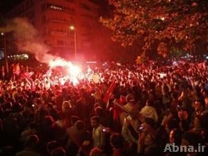 متظاهرة تركية تحرق نفسها و«اردوغان» يهدد بوضع حد للمحتجين