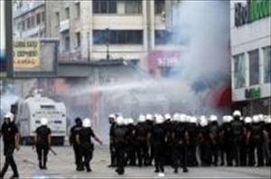 ترکی مظاہرے، چھ پولیس اہلکاروں کی خودکشی